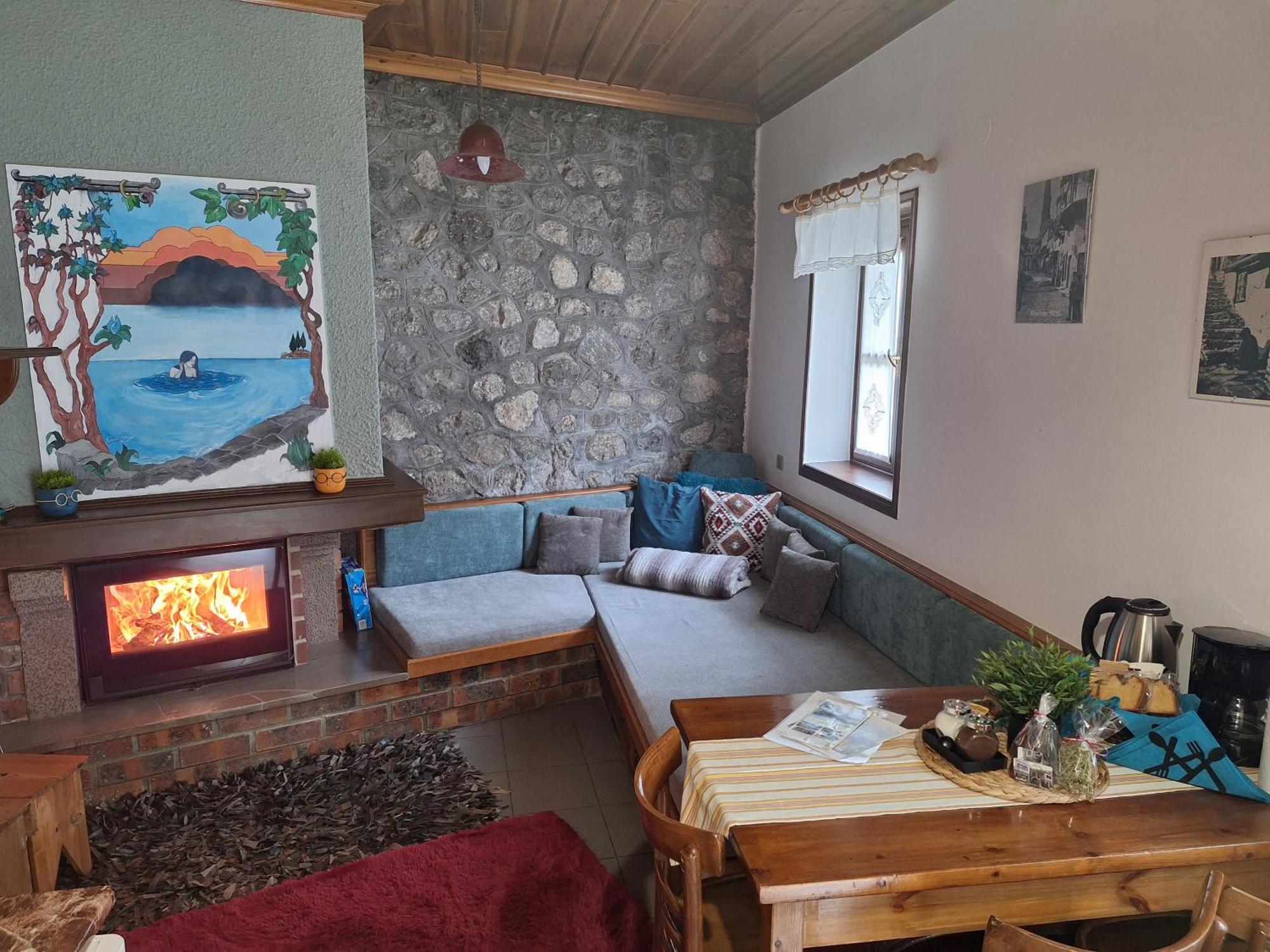 Potamolithos Apartment